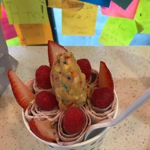 Meet your Posher, Emily